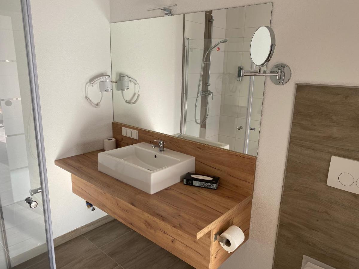 Apartmenthaus Krone Wohnen Mit Herz Bexbach Exteriör bild